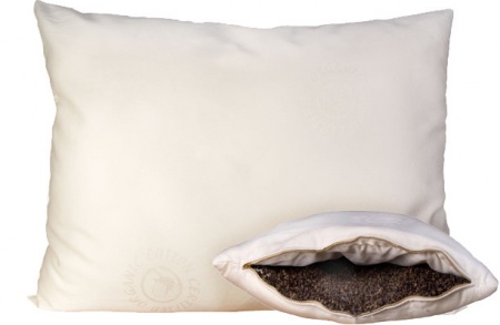 buckwheat wool pillow omi.jpeg