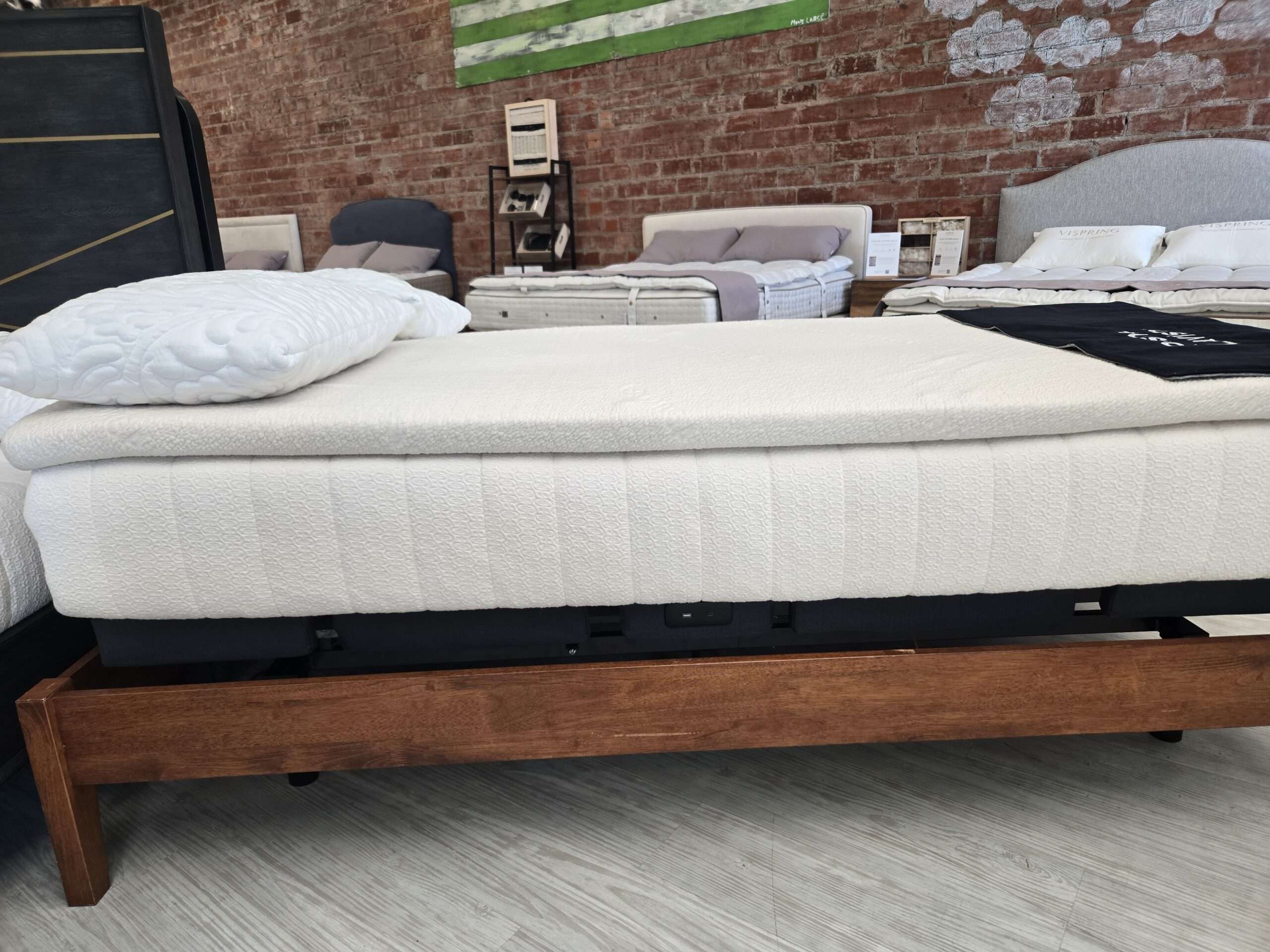 2latextopper scaled 1.jpg