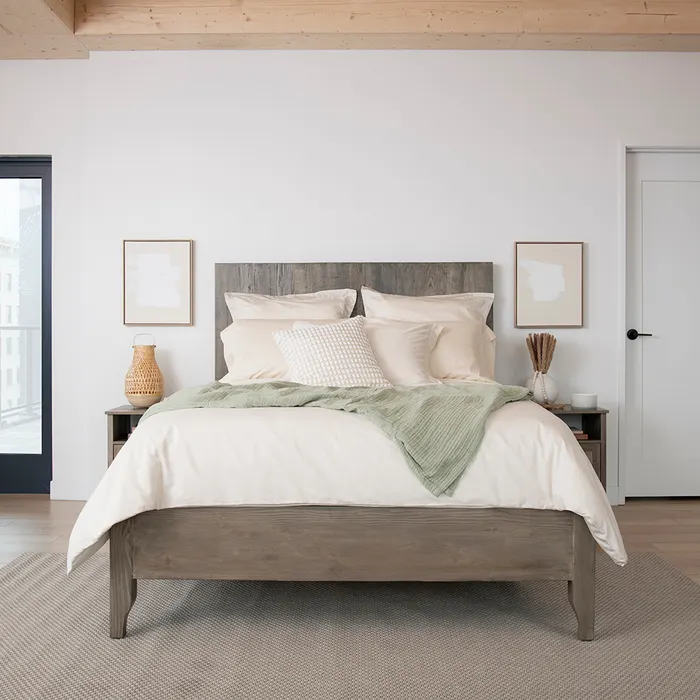 np web pdp bedding sateen adult duvet 02.webp