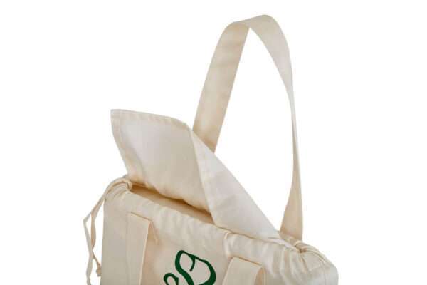 organic cotton sateen sheet set packaging flap 600x400 1.jpg