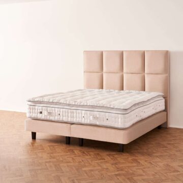 Oxford prestige undressed hl topper.jpg oxford prestige undressed hl topper.jpg