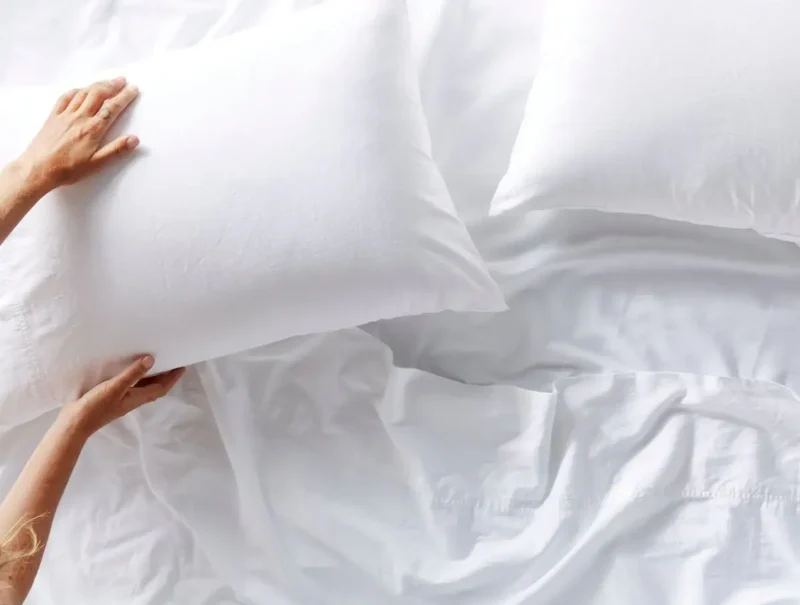 pdp relaxedsateen sheets alpinewhite c fall21 2206 288f1aa5 5ac6 4cda a6bb de0abe44b741.webp