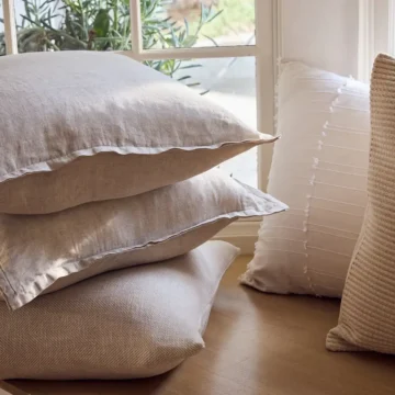 sp24 decorative pillows and throws 20249 464c8084 9f20 43a6 89ed 90c3978a32f7.webp