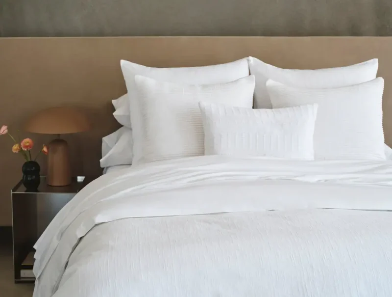 sp25 eecom torocanyonbed alpinewhite b 055 0ef21376 0e69 4a4d 9efd edf27c91776a 1.webp