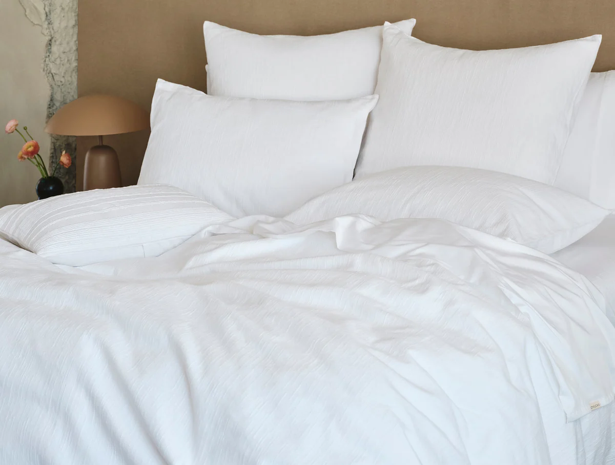 sp25 eecom torocanyonbed alpinewhite b 076 70beb711 fdae 4d8f 9b60 ca92493e14ff.webp