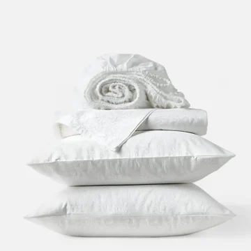 sp25 heirloomorganicjacquard sheetset alpinewhite 4117 86289a2a 2e5c 4d2b bc13 e7a1b47f2154.webp
