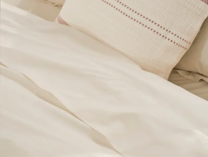 sp25 lifestyle refinedpercale warmundyed 038 fabb6b61 ffeb 4664 8ba9 324a6b8399ff 1.webp
