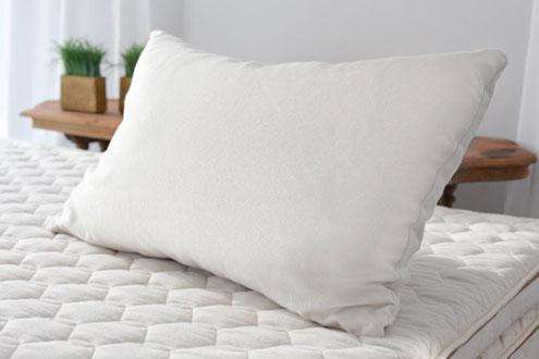 wool pillow savvyrest.jpg