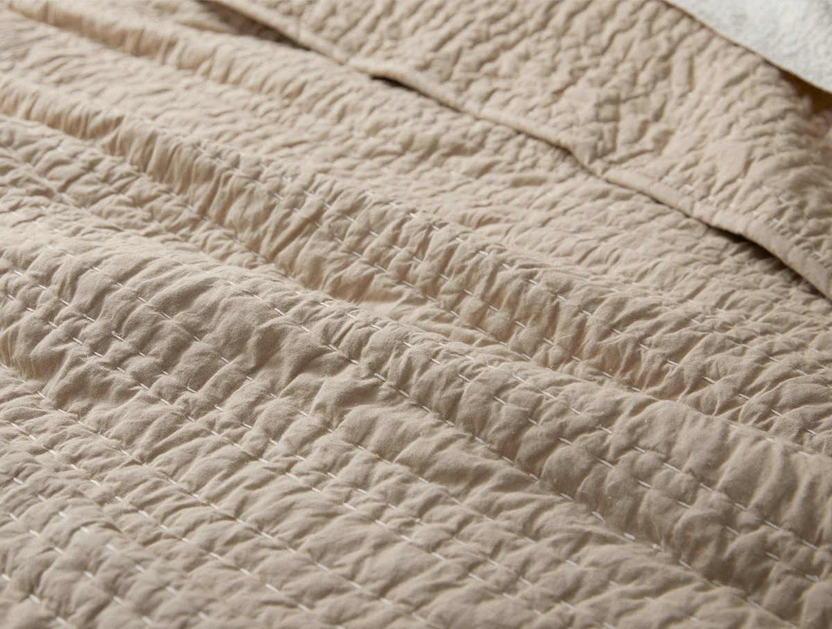 channelhandstitched quilt hazel hero fa22 22 57fbf15b a3e8 433c 99a0 b471c62e3cb0.webp