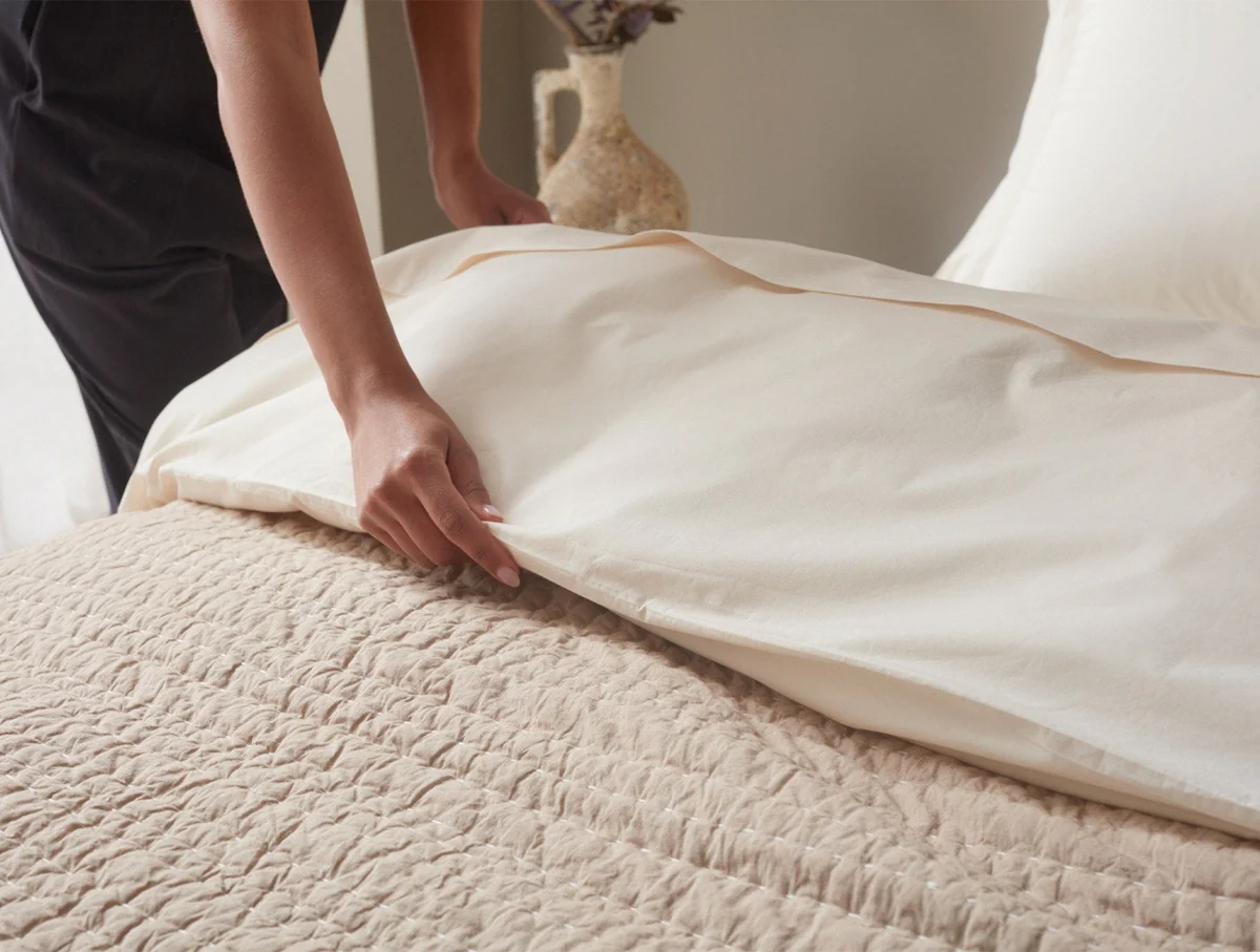 pdp channelhandstitched quilt hazel lifestylehero fa22 2333 43c50d3e 84a5 4bab a6e6 16528524e66a.webp