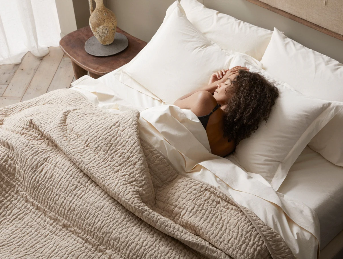 pdp channelhandstitched quilt hazel lifestylehero fa22 2393 b768f6d1 ca2a 4324 be06 e2fb333ece28.webp