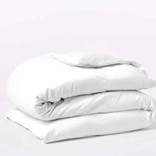 pdp relaxedsateen duvet white a fall21 0579 pdp 3 9cb7c6e1 e4b0 49c2 b351 d399a5515af4.webp