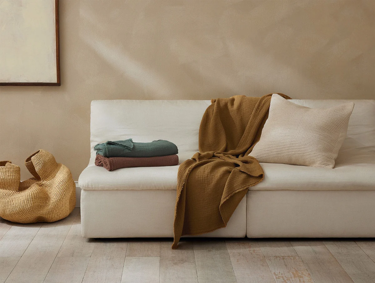 pdp topangasolidmetlasse vignette throw hazel sp23 1 11416 1 1 eebb6efb 063d 4792 bef4 c9c5dc2749fa.webp