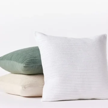 sp23 marshallorganicpillow alpinewhite pdp f27abb08 5f2e 4c35 9acd ad68b287173e.webp